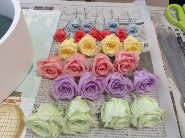 薔薇好きが絶対喜ぶ プレゼントに豪華手作りプリザーブドフラワー 東京 表参道 青山プリザーブドフラワーアレンジメント教室 花学校 初心者でも1回でおしゃれに手作りする お花レッスン