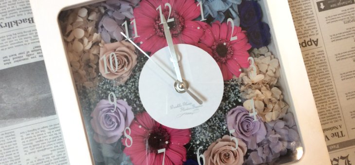 アンティーク調の花時計が可愛い！結婚式でのご両親への贈り物に手作りされました